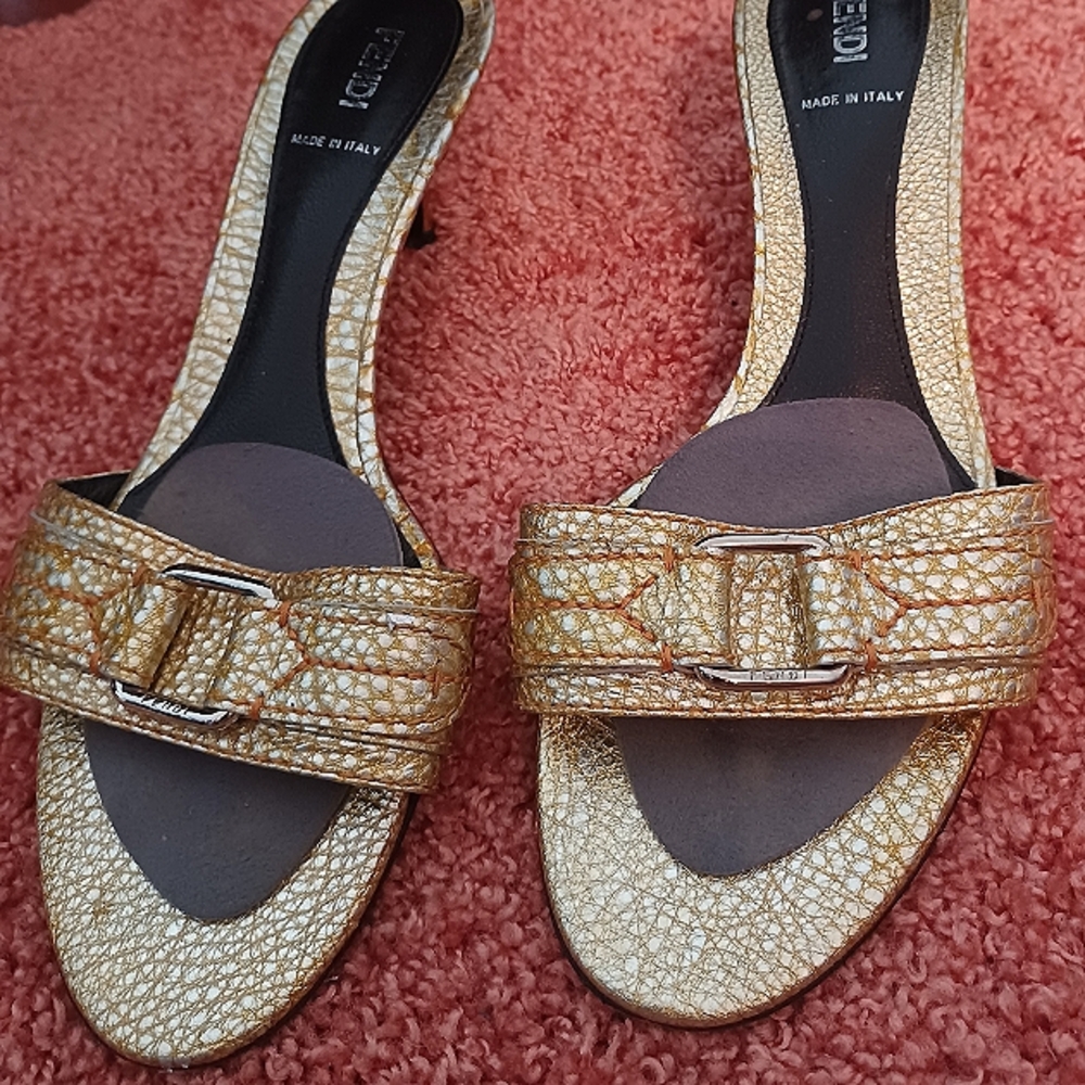 FENDI SLIDES